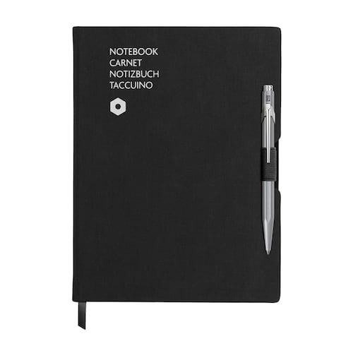 Caran D´Ache bolígrafo gris y libreta A5 negra