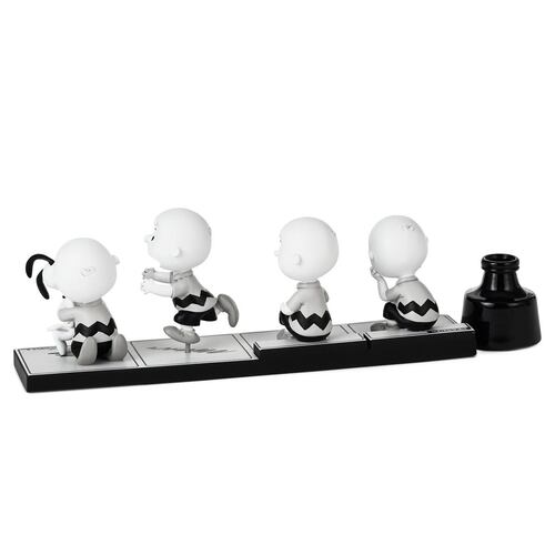 Figura Decorativa Peanuts® Charlie Brown Los Mejores Días Edición Limitada