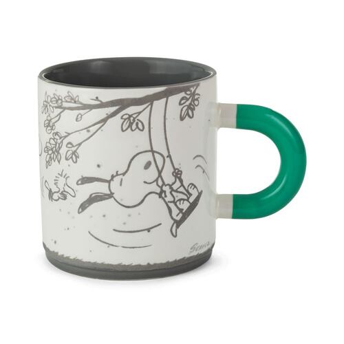 Taza Cerámica Snoopy En Columpio