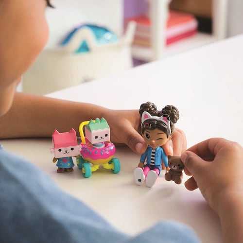 Set Figuras Gabby's Dollhouse Cuidado Gatitos
