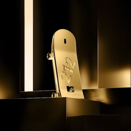 Perfume para Hombre Carolina Herrera 212 Heroes X MTV Eau de Toilette 90ml