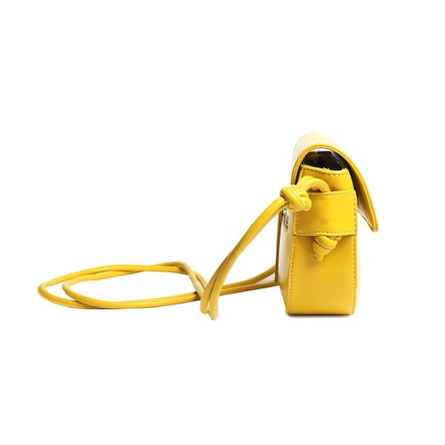 Bolsa estilo Crossbody color amarillo marca Lee modelo A10678