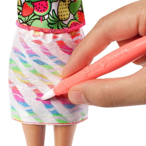 Barbie Fashion Muñeca + Crayola Sorpresa de Frutas