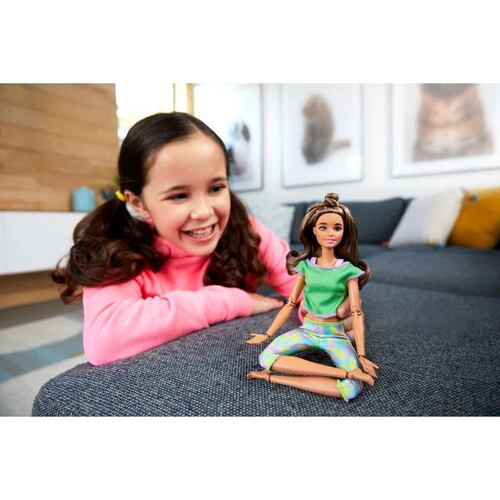 Barbie Fashion & Beauty Muñeca Día de Yoga Verde