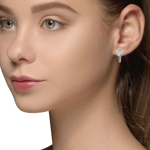Aretes Mismatch Bitono Candado y Llave Terminado Pulido Coach