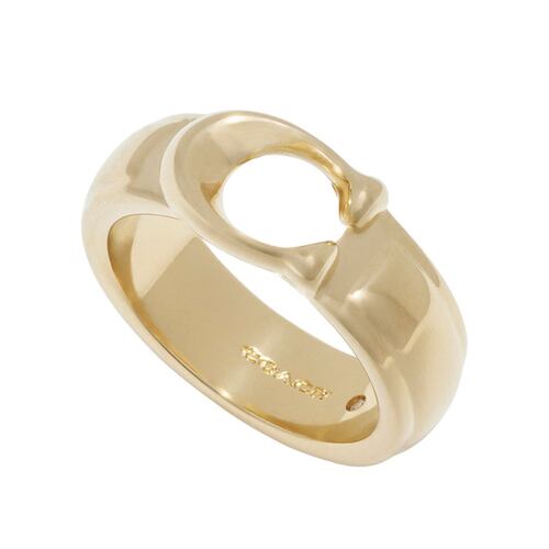Anillo Dorado Sencillo con detalle de Logo C en Relieve Talla 7 Coach