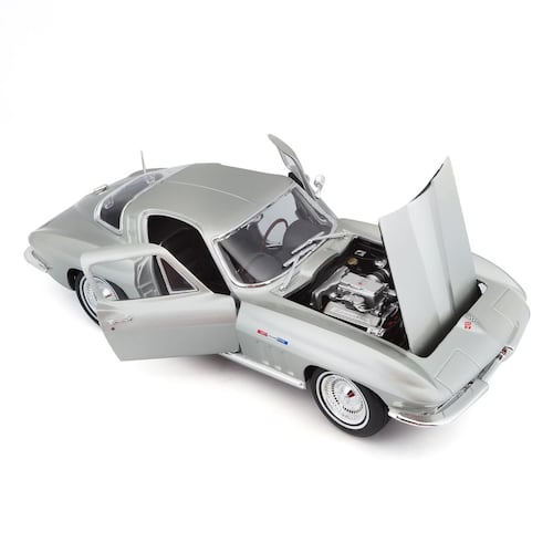 1:18 1965 Chevrolet Corvette