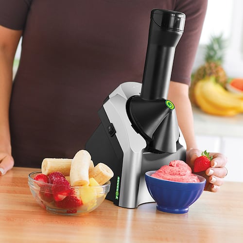 Máquina Procesadora para Helados Naturales con Fruta Congelada Yonanas Clásico 902.