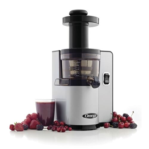 Extractor De Jugos Vertical Prensa Fría Doméstico Plata Omega VSJ843QS