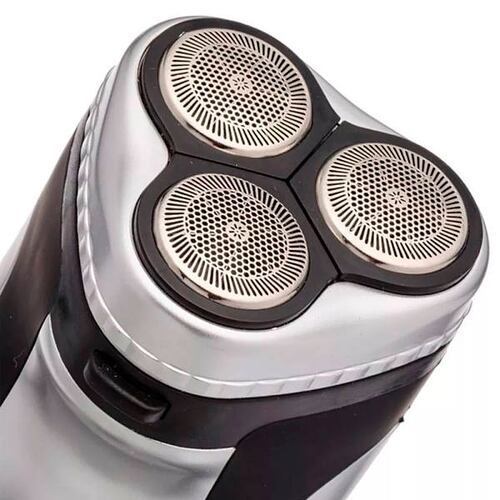 Rasuradora eléctrica Timco recargable  con 3 cabezas flotantes color plateado modelo BSK-9000.