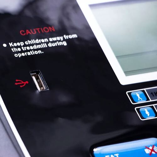 Caminadora Electrica 2.5 Hp Bluetooth Profesional 12 Programas Inclinacion Manual Plegable Pantalla Lcd  Centurfit
