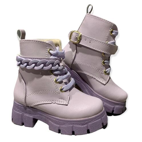 BOTAS BOTINES MODA CASUAL PARA NIÑAS DETALLE ESLABON COLOR LILA.