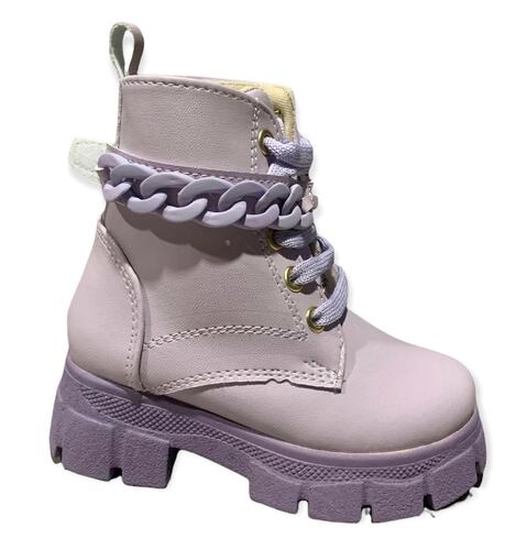 BOTAS BOTINES MODA CASUAL PARA NIÑAS DETALLE ESLABON COLOR LILA.