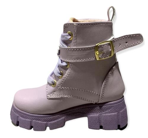 BOTAS BOTINES MODA CASUAL PARA NIÑAS DETALLE ESLABON COLOR LILA.