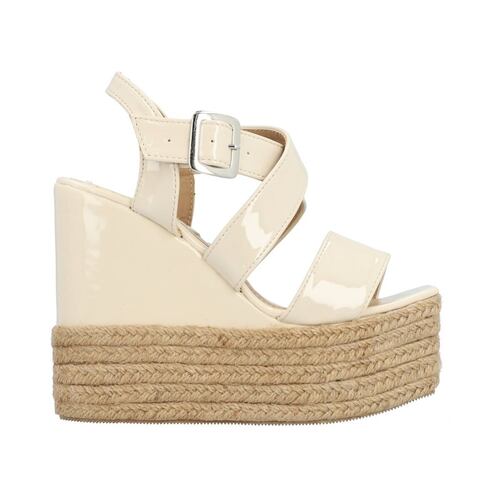 Sandalia de Plataforma Color Charol Nude Con Hebilla Ajustable