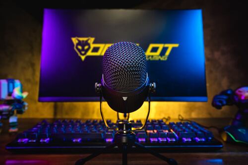 Micrófono Gamer USB, para Streaming, con Tripié, Ocelot OGMIC-02