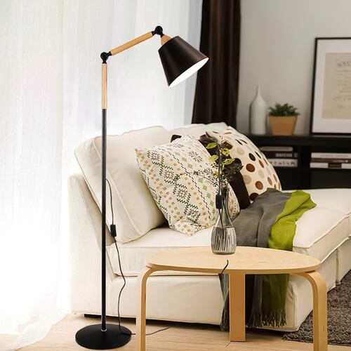 Lampara de pie ajustable moderna detalles en ladera 160 cm de altura