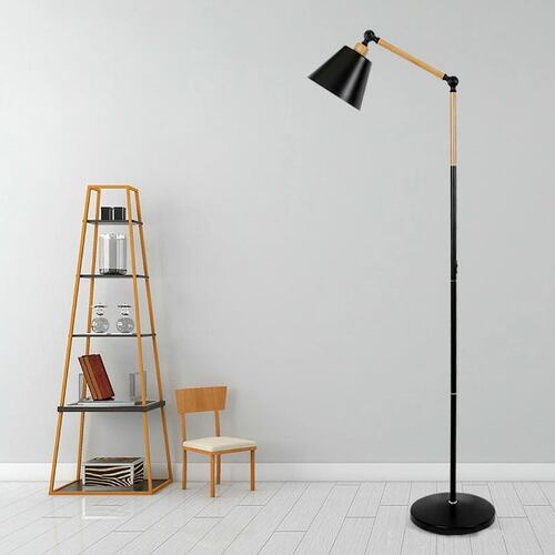 Lampara de pie ajustable moderna detalles en ladera 160 cm de altura
