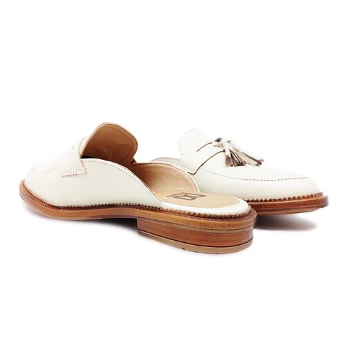 Zapato Tipo Mule Flat Dasalo Hueso En Piel Vacuno Para Dama.