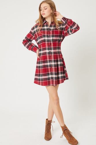 Love Tree Talla Chica/S Vestido Camisa De Franela A Cuadros Botones Boyfriend Love color Rojo.