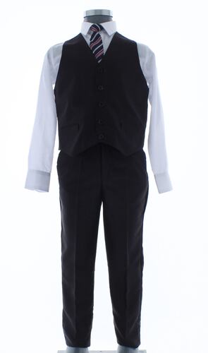Traje de Niño Tres Piezas Color Vino 2386 2 a 18 Años.