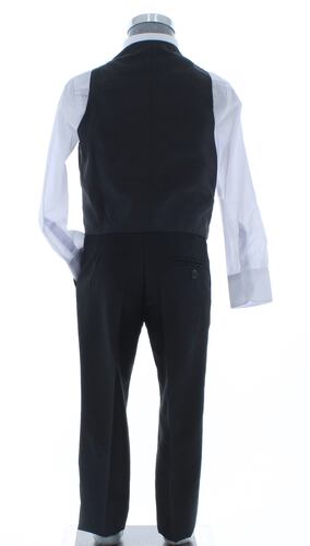 Traje de Niño Tres Piezas Color Negro 2387 2  a 18 Años.