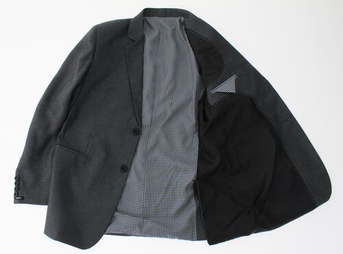 Traje de Vestir Niño Tres Piezas Color Gris Oscuro 2921 12 a 16 Años.