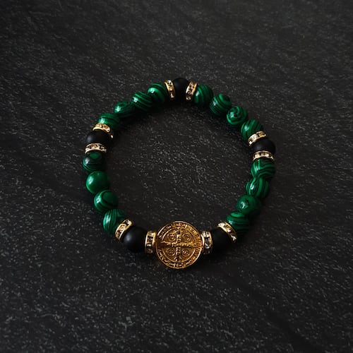 Pulsera de hombre de San Benito tipo piedra verde y ónix