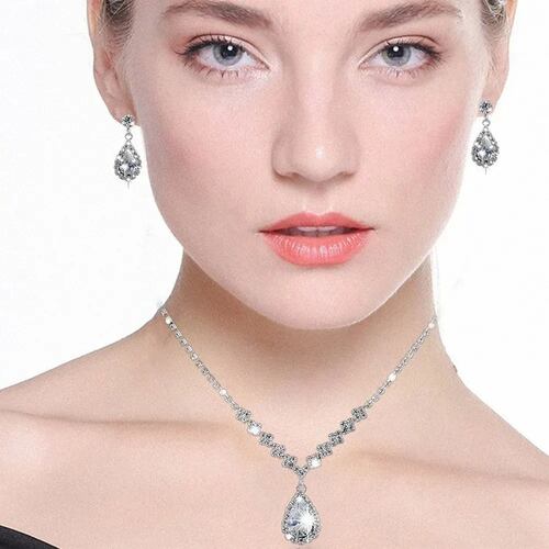 Set de  Joyería colla y  aretes  de Cristal Plateados