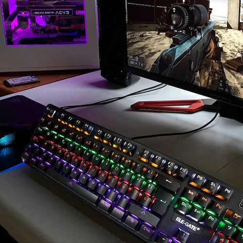 Teclado Gamer Mecánico Metal Rgb Luz Alambrico Español.