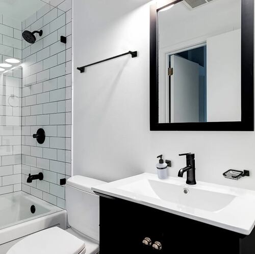 Accesorios completos Para Baño incluye Mezcladora Para Lavabo (Negro Mate) El Kit más completo para tu baño.