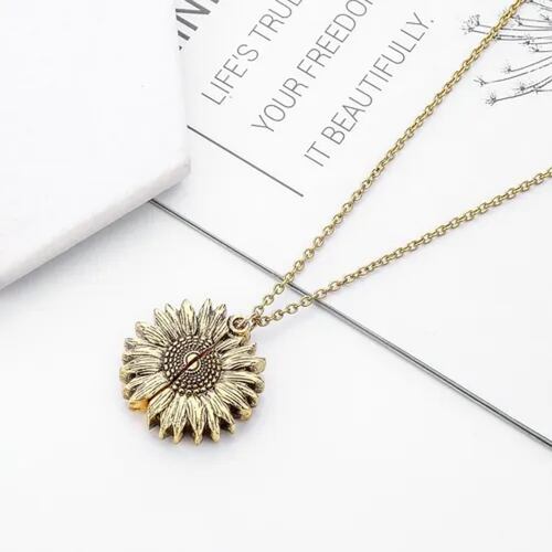 Collar De Girasol Shrek Oro Laminado Regalo Pareja.