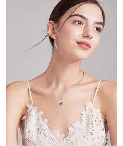 Conjunto De Collar, Aretes Y Brazalete Con Cristales Violeta