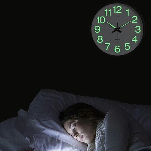 Reloj De Pared, 30 Cm Grande Moderno Luminoso Rojo