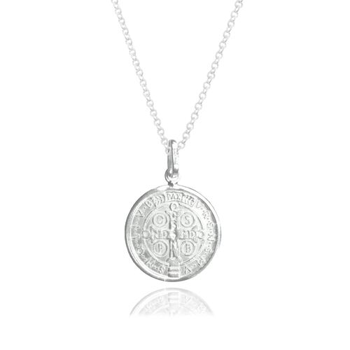 Medalla San Benito de plata .925 con cadena, Colección Nube, Joyería para Mujer de Anante Joyería.
