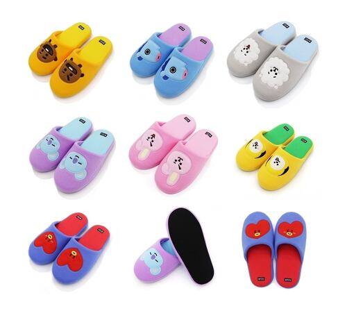 Pantuflas de Peluche BTS BT21 Mang Unitalla color azul y morado
