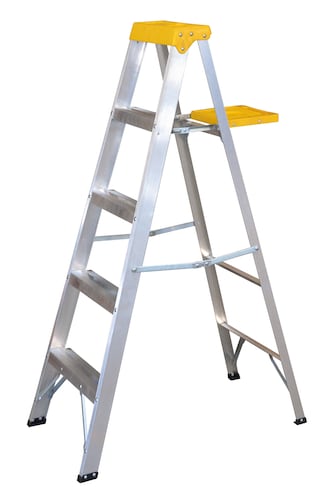 Escalera Aluminio Tipo Tijera 4 Peldaños 1.54m Surtek
