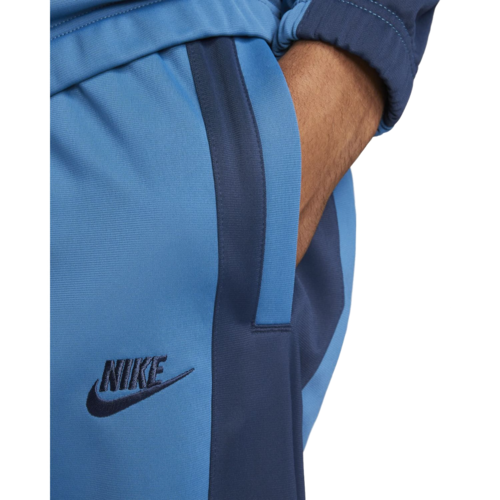 Conjunto Pants Hombre Nike Sportswear Sport Essentials DM6843 408.