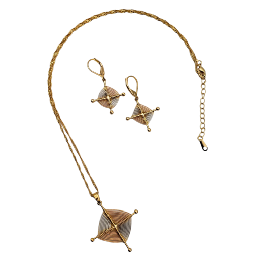 Collar y aretes en chapa de oro florentino atrapasueños.