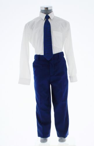 Traje de Niño Tres Piezas Color Azul 2 a 18 Años.