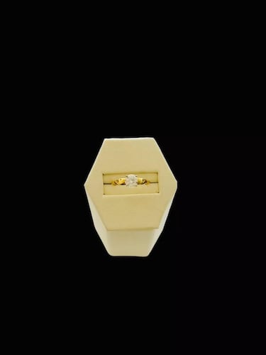 Hermoso Anillo De Compromiso En Oro 10 K+ Obsequio