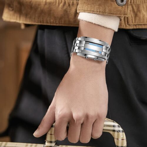 Reloj Led Binario Modelo E-men Moda Estilo Robot Gris 