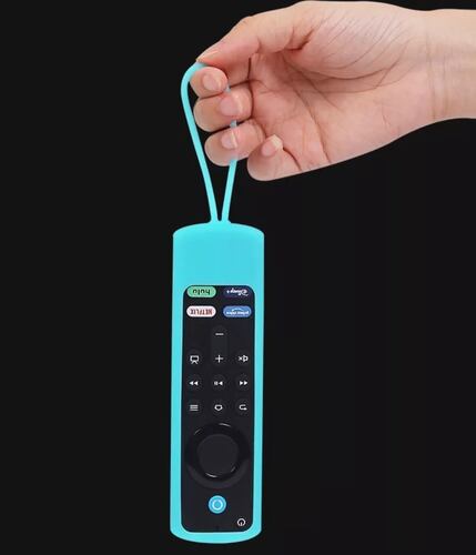 Fire tv stick lite incluye funda de silicona para control remoto.