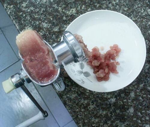 Molino Para Carne Manual #12 De Hierro Con Cuchilla Plata