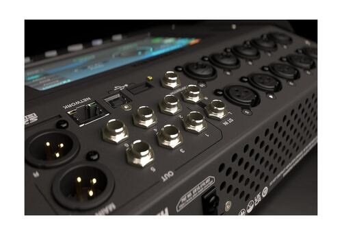 Mezcladora Digital ALLEN & HEATH CQ-12T 12 Ch/8 Salidas .
