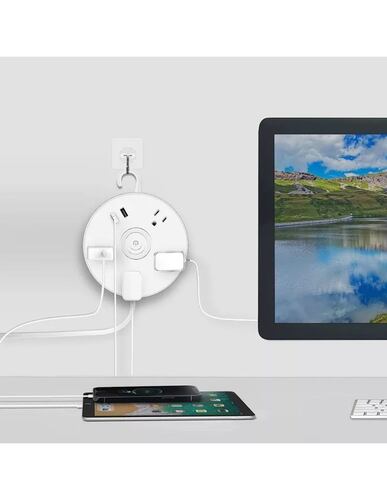 Regleta Retráctil Con 4 Salidas 2 Usb Color Blanco 