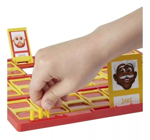 Juego De Mesa Hasbro Gaming Adivina Quién? +6 Años