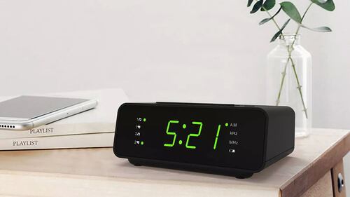 Radio Reloj Fm/am Despertador Digital Para El Dormitorio.