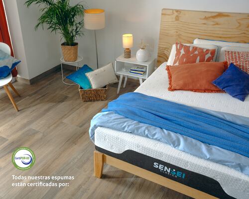 Colchón de Memory Foam Matrimonial SenSei, empacado al vacío y entregado en caja