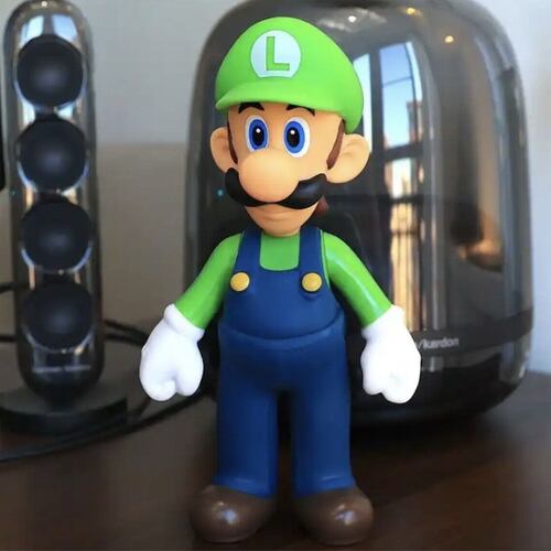 Figura Luigi New Super Mario Bros 24cm Juguete Muñeco